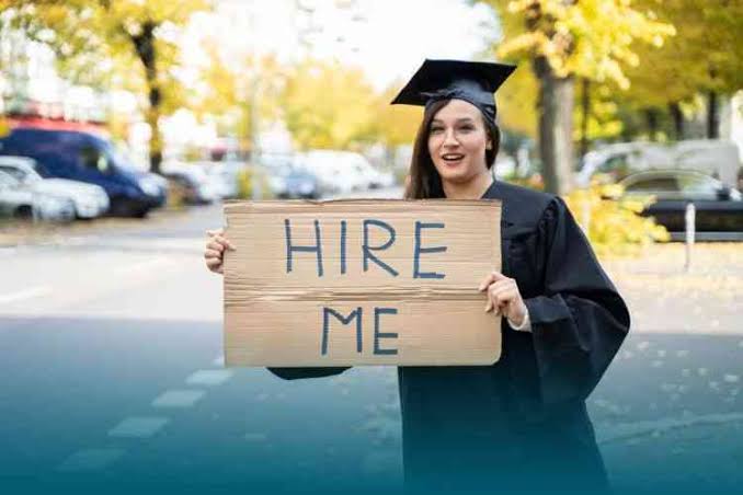 Tips Sukses Fresh Graduate Saat Mencari Pekerjaan
