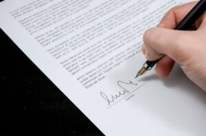 Apa Itu Surat Paklaring? Pahami Fungsi dan Syarat Membuatnya!