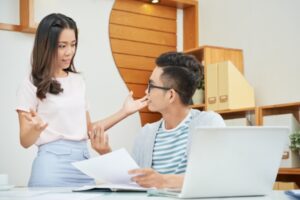 5  Cara Menghadapi Rekan Kerja yang Manipulatif 