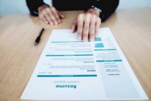 Bagaimana Cara Mengisi CV Fresh Graduate yang Minim Pengalaman? Ini Langkah-Langkahnya! 