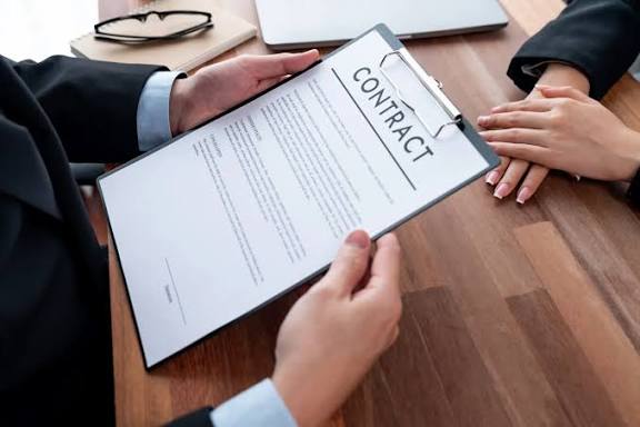 Mengenal Penalti Kontrak Kerja