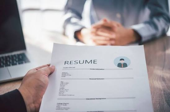 Tips Menulis Resume Lamaran Kerja yang Profesional 