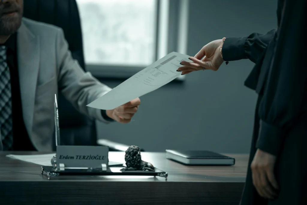 Tips Negosiasi Kontrak Kerja yang Profesional